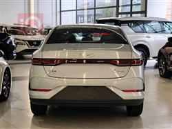 بي واي دي Qin Plus